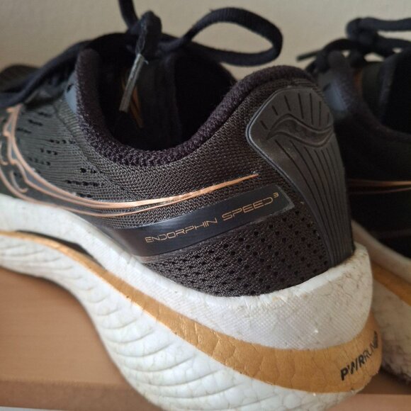 Saucony Endorphin Speed 3 Black Gold Running Shoes - Women's Sz 7.5 - Picture 5 of 7